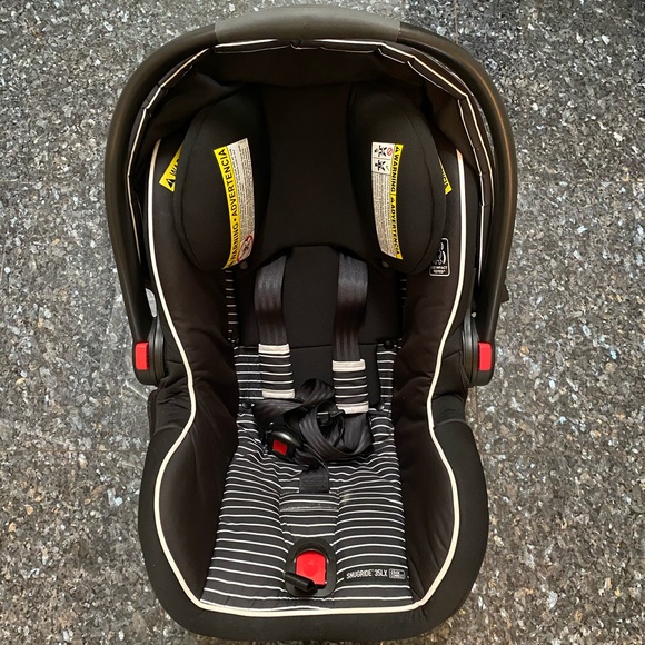 Graco Snugride35 LX Click Connect Infant Car Seat - Picture 2 of 8